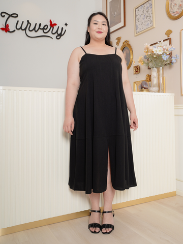 EDITH Black Padded Sleeveless Front Slit Dress