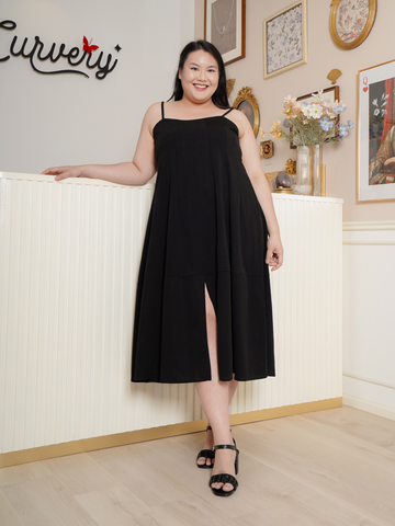 EDITH Black Padded Sleeveless Front Slit Dress